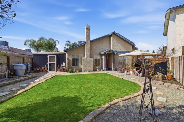 1205 E Ferguson Avenue, Visalia, CA 93292