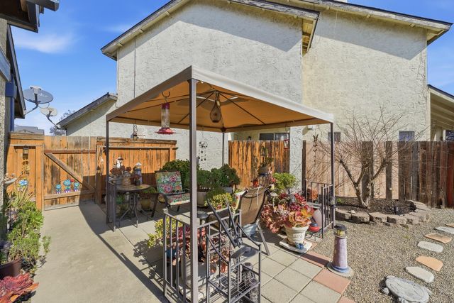 1205 E Ferguson Avenue, Visalia, CA 93292