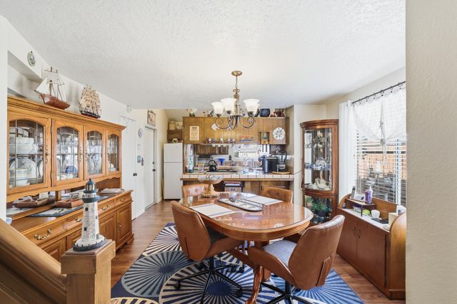 1205 E Ferguson Avenue, Visalia, CA 93292