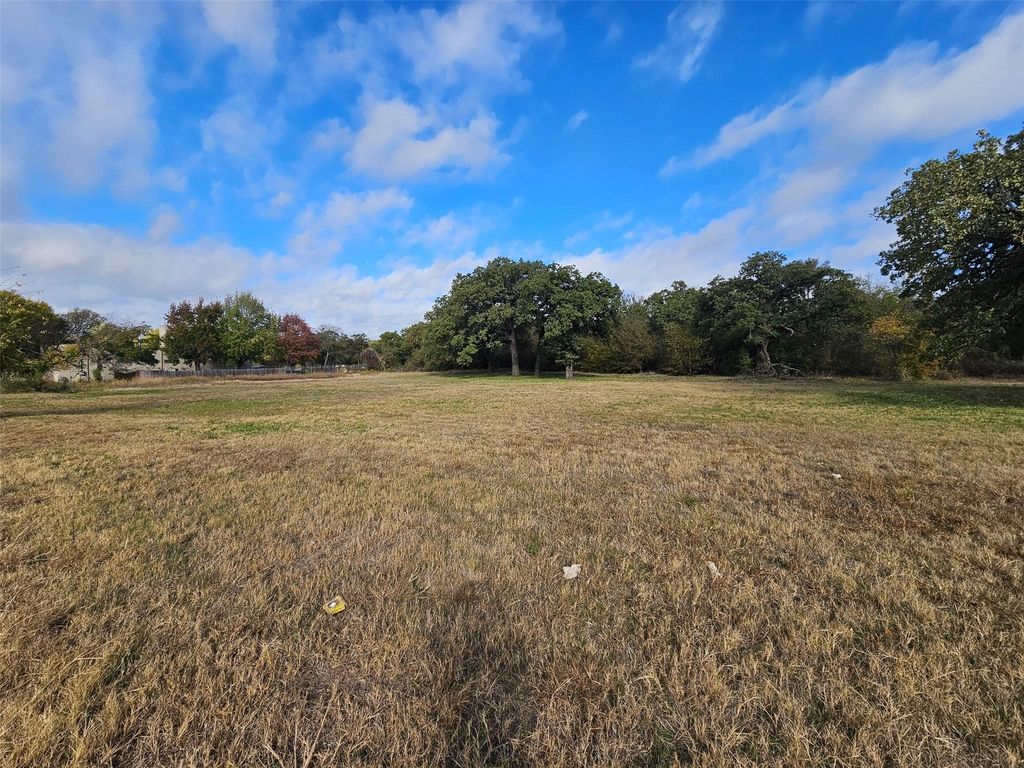 7609 John T White Road, Fort Worth, TX 76120 — photo 4