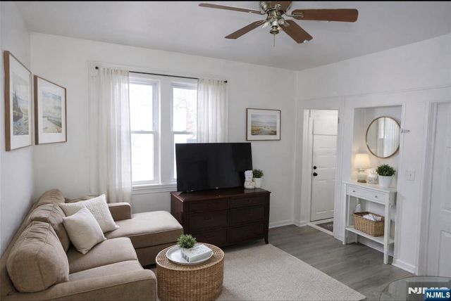 16 Krueger Place, Passaic, NJ 07055