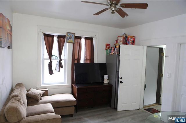 16 Krueger Place, Passaic, NJ 07055