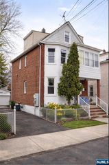 16 Krueger Place, Passaic, NJ 07055