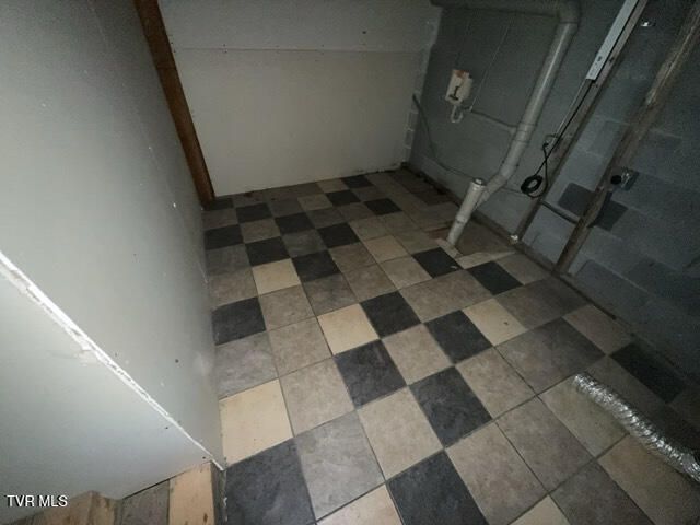 335 Bear Cage Road, Roan Mountain, TN 37687