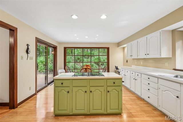 2260 Ridgley Woods Drive, Chesterfield, MO 63005