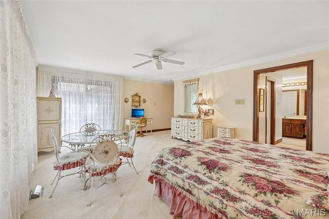 2260 Ridgley Woods Drive, Chesterfield, MO 63005