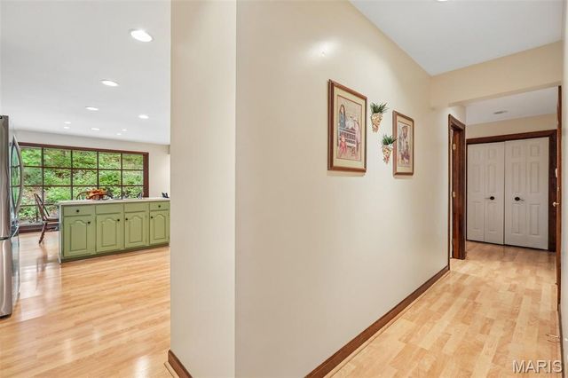 2260 Ridgley Woods Drive, Chesterfield, MO 63005