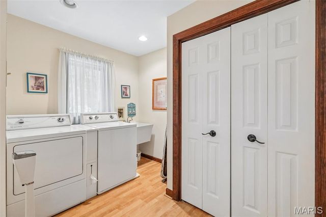 2260 Ridgley Woods Drive, Chesterfield, MO 63005