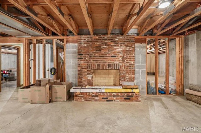 2260 Ridgley Woods Drive, Chesterfield, MO 63005