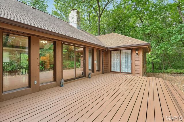 2260 Ridgley Woods Drive, Chesterfield, MO 63005