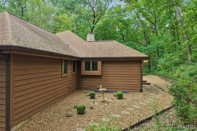 2260 Ridgley Woods Drive, Chesterfield, MO 63005