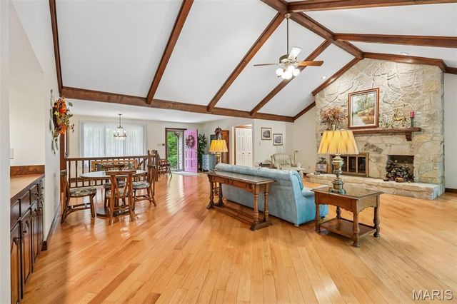 2260 Ridgley Woods Drive, Chesterfield, MO 63005