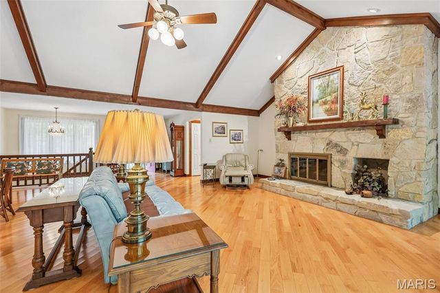 2260 Ridgley Woods Drive, Chesterfield, MO 63005