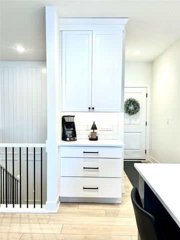 1102 NW 32nd Street, Ankeny, IA 50023