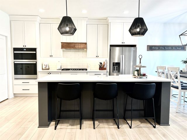 1102 NW 32nd Street, Ankeny, IA 50023