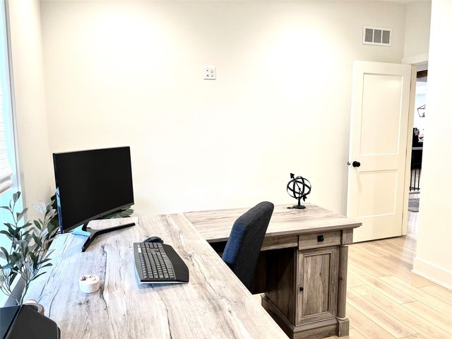 1102 NW 32nd Street, Ankeny, IA 50023