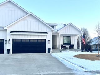 1102 NW 32nd Street, Ankeny, IA 50023