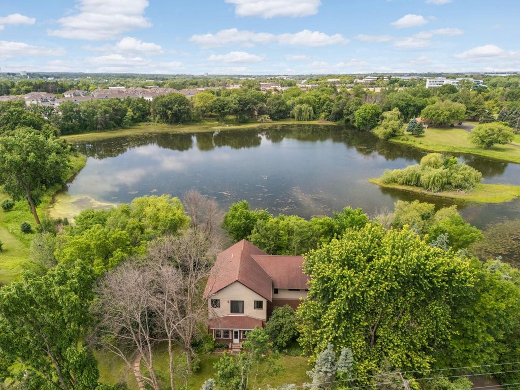 6743 Argenta Trail, Inver Grove Heights, MN 55077