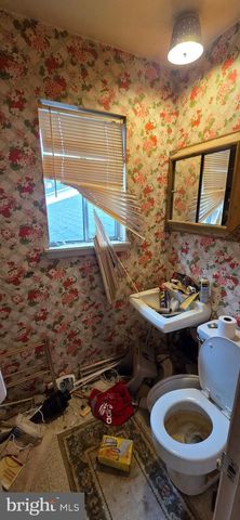 716 CALVERT LN, Fort Washington, MD 20744