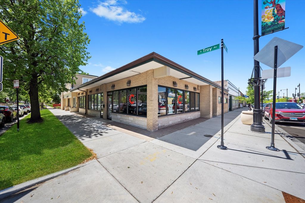 3135 W 111th Street 3135, Chicago, IL 60655