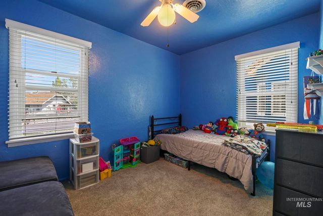 605 4th Ave E, Twin Falls, ID 83301