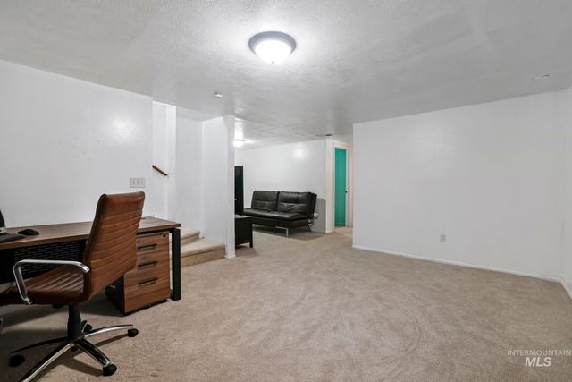 605 4th Ave E, Twin Falls, ID 83301