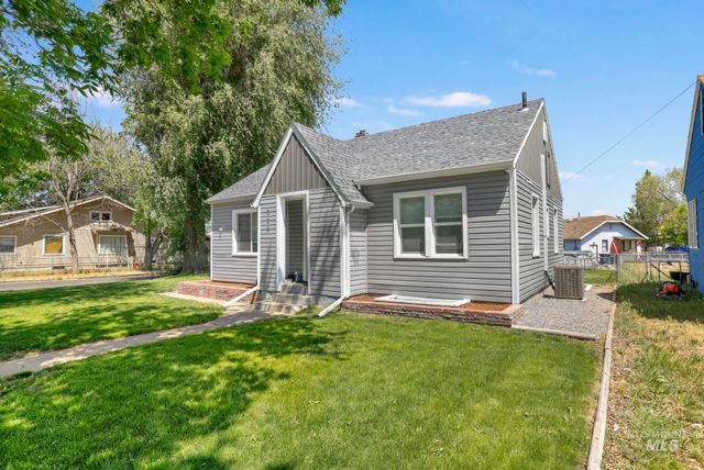 605 4th Ave E, Twin Falls, ID 83301