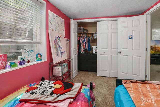 605 4th Ave E, Twin Falls, ID 83301