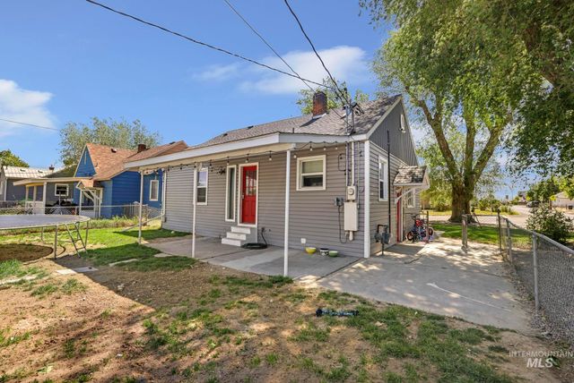 605 4th Ave E, Twin Falls, ID 83301