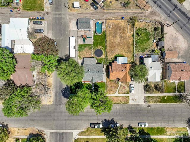 605 4th Ave E, Twin Falls, ID 83301