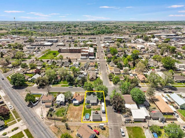 605 4th Ave E, Twin Falls, ID 83301