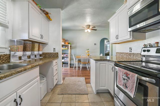 605 4th Ave E, Twin Falls, ID 83301