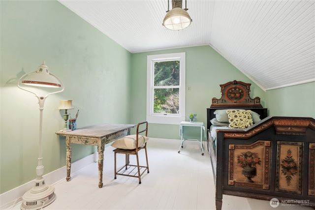 10472 NE Sunrise Bluff Lane, Bainbridge Island, WA 98110