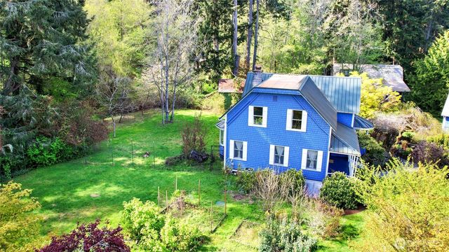 10472 NE Sunrise Bluff Lane, Bainbridge Island, WA 98110