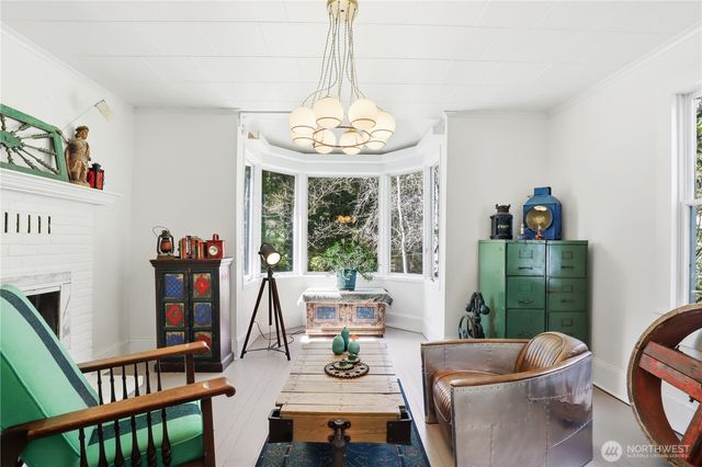 10472 NE Sunrise Bluff Lane, Bainbridge Island, WA 98110