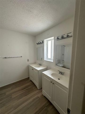 720 SW 7th Ave 2, Hallandale Beach, FL 33009