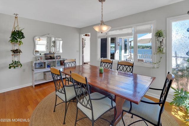 203 Riverside Drive N, Brick, NJ 08724
