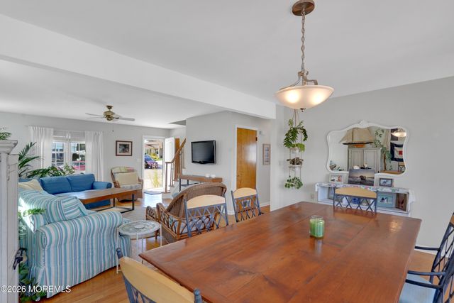 203 Riverside Drive N, Brick, NJ 08724