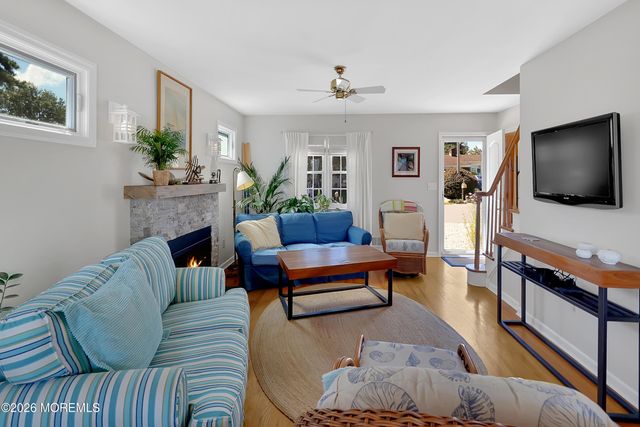 203 Riverside Drive N, Brick, NJ 08724