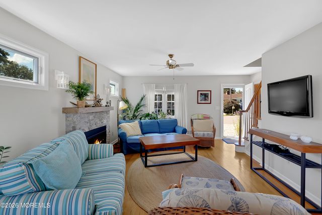 203 Riverside Drive N, Brick, NJ 08724