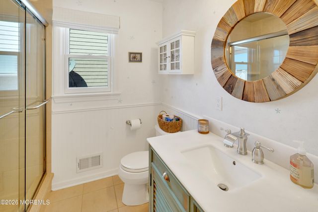 203 Riverside Drive N, Brick, NJ 08724