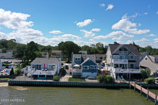203 Riverside Drive N, Brick, NJ 08724