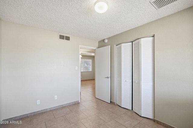 7227 W SAN MIGUEL Avenue, Glendale, AZ 85303