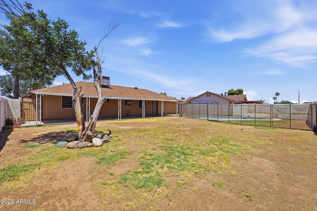 7227 W SAN MIGUEL Avenue, Glendale, AZ 85303