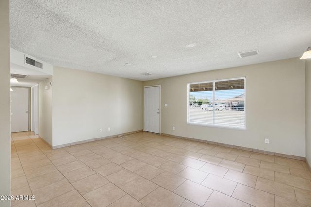 7227 W SAN MIGUEL Avenue, Glendale, AZ 85303