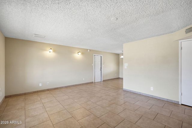7227 W SAN MIGUEL Avenue, Glendale, AZ 85303