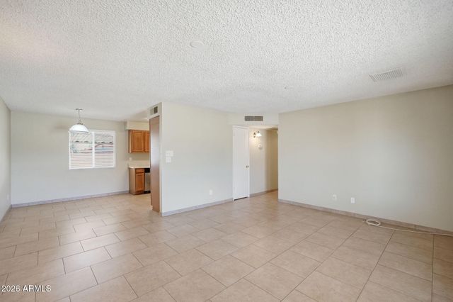 7227 W SAN MIGUEL Avenue, Glendale, AZ 85303