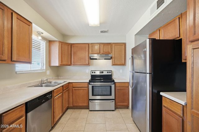 7227 W SAN MIGUEL Avenue, Glendale, AZ 85303
