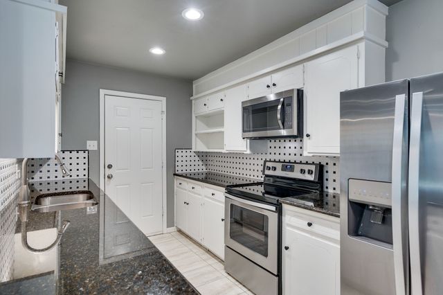 6980 Cox Lane, North Richland Hills, TX 76182