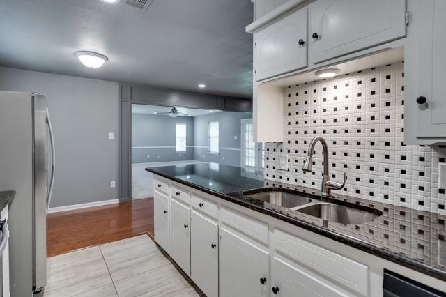 6980 Cox Lane, North Richland Hills, TX 76182